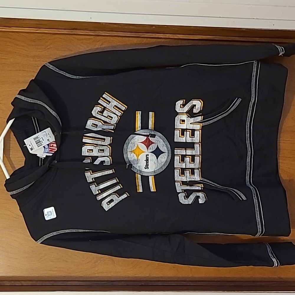 NFL Team Apparel Steelers size M hoodie